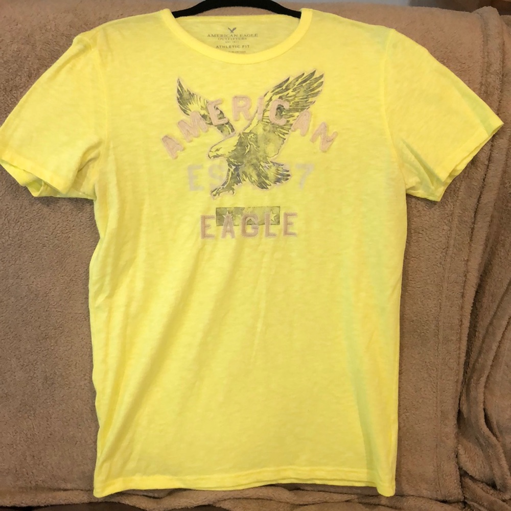 💰SALE!💰 Men’s American eagle t-shirt